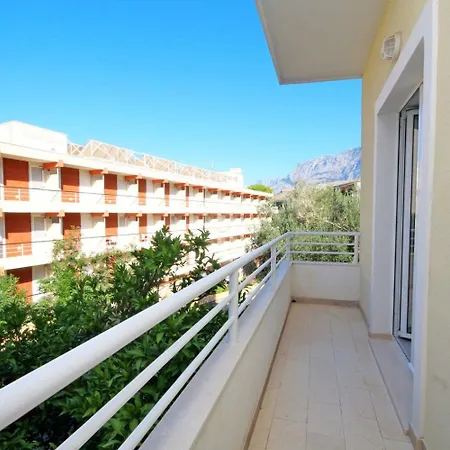 Apartments Maja 100 From The Beach Podgora Exterior photo