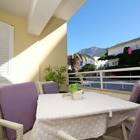 Apartments Maja 100 From The Beach Podgora Exterior photo