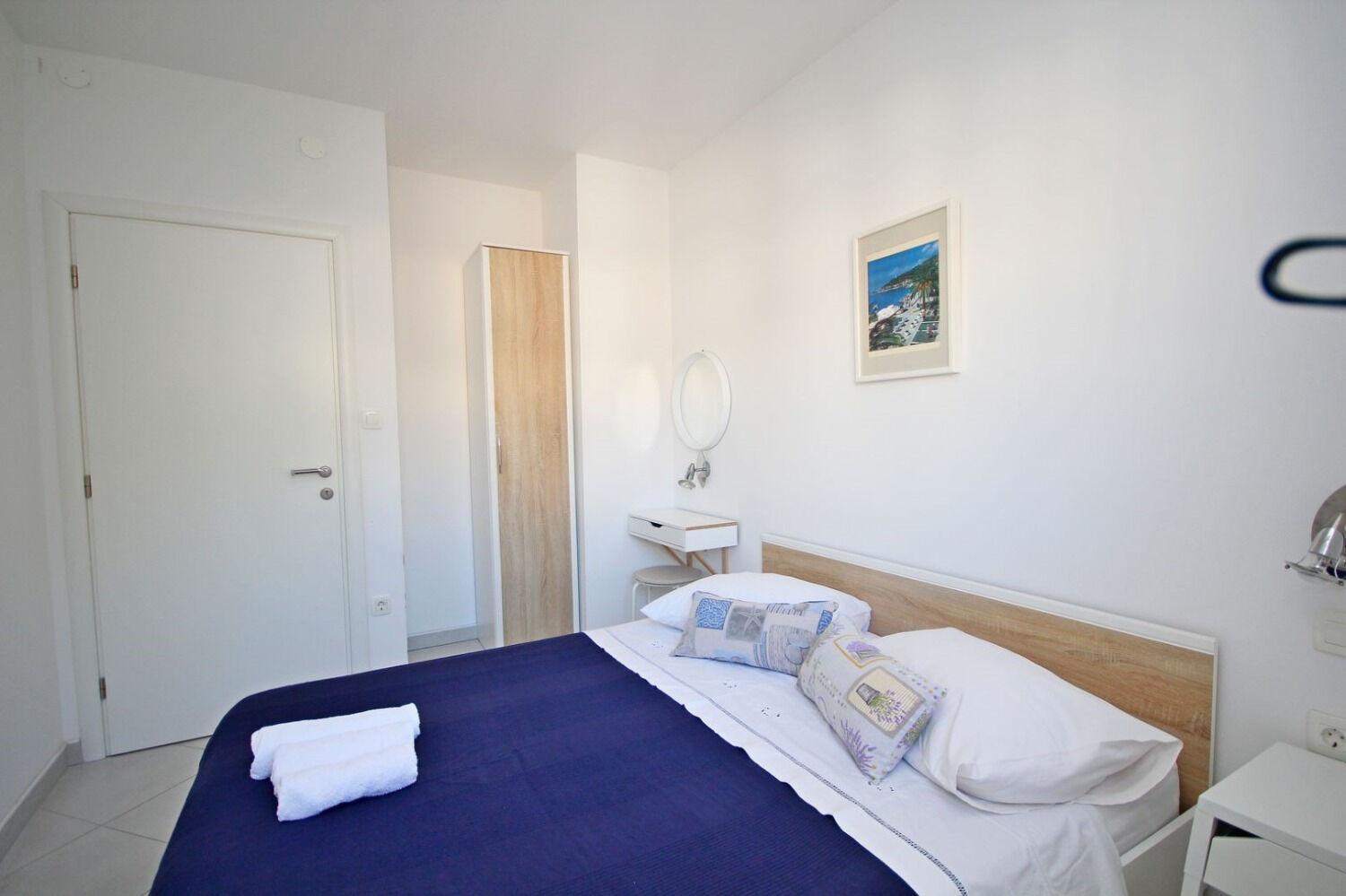 Apartament Maja 100 From The *